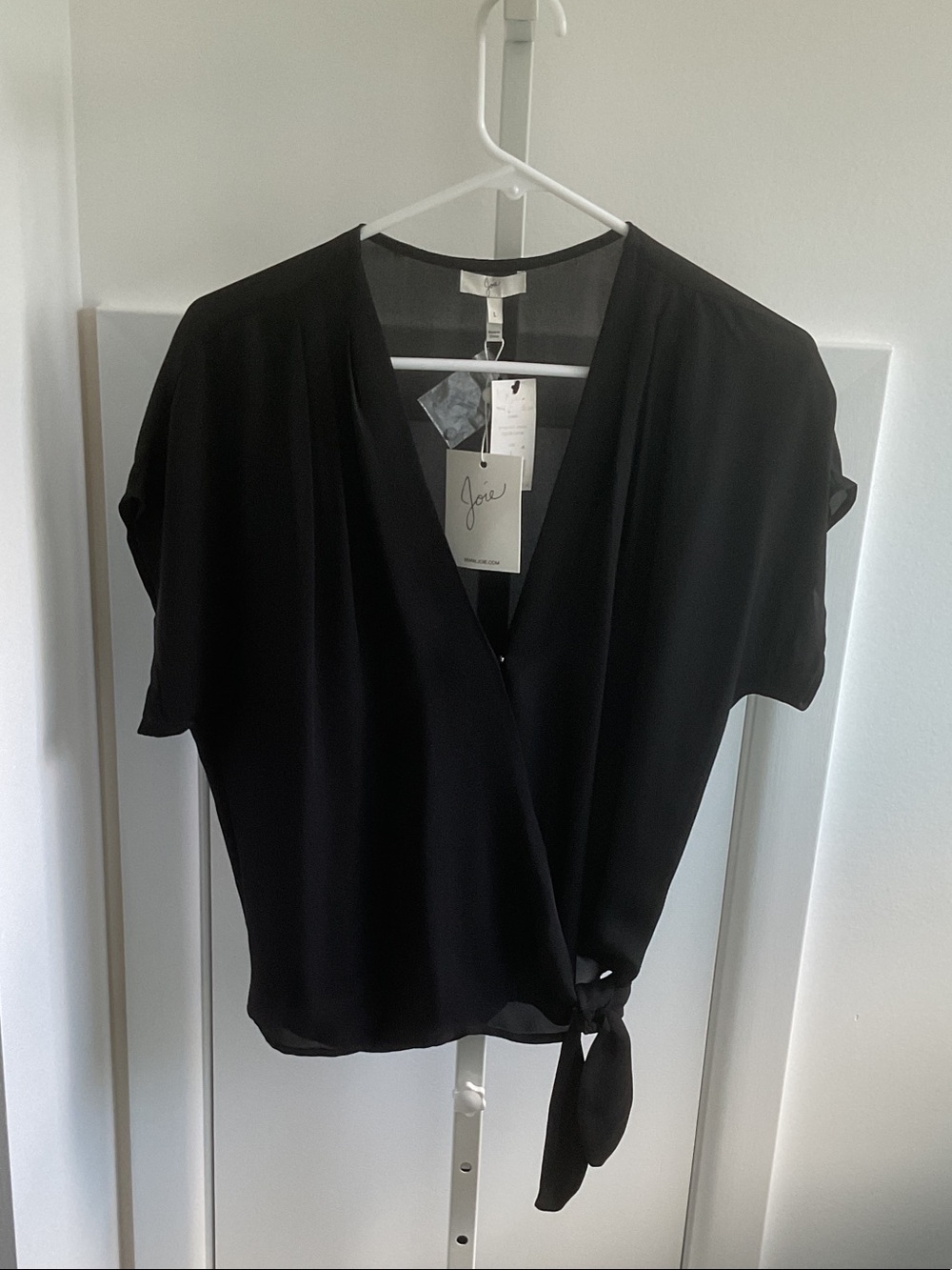 Joie Darel 100% Silk Short Short-Sleeve Wrap Tie Blouse